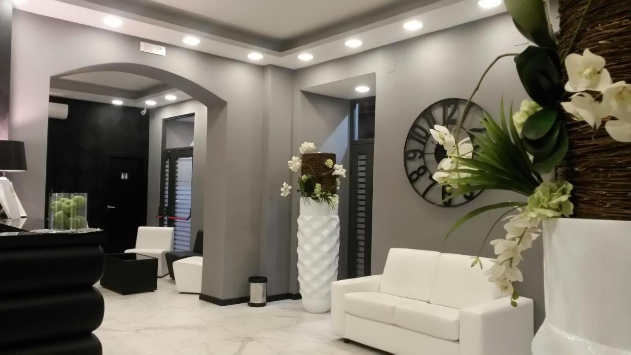 קאסרטה Sweet Central Hotel מראה חיצוני תמונה