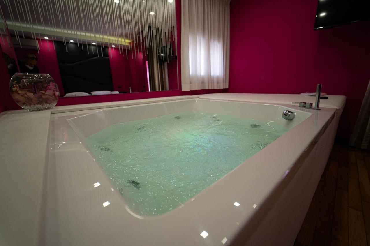 קאסרטה Sweet Central Hotel מראה חיצוני תמונה
